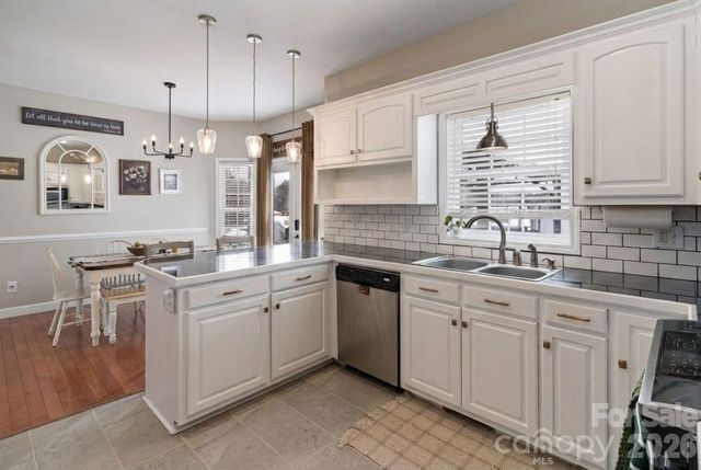 2877 Cabin Creek Drive, Catawba, NC 28609