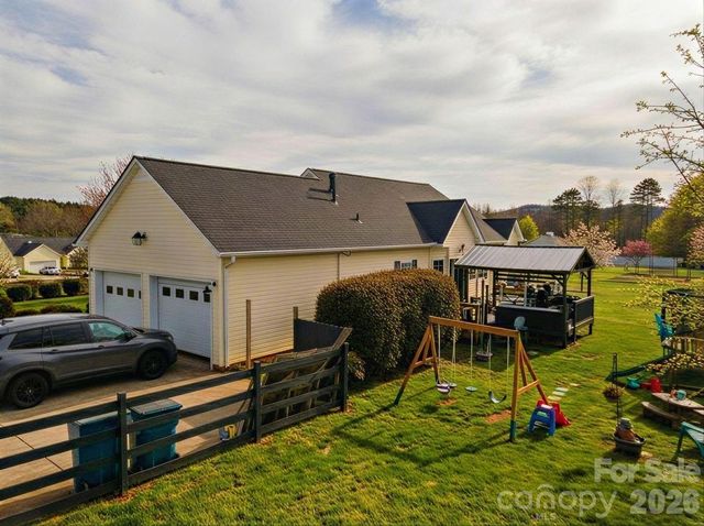 2877 Cabin Creek Drive, Catawba, NC 28609