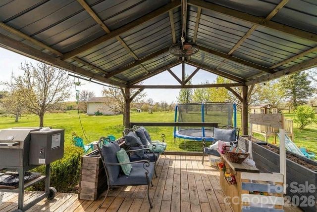 2877 Cabin Creek Drive, Catawba, NC 28609