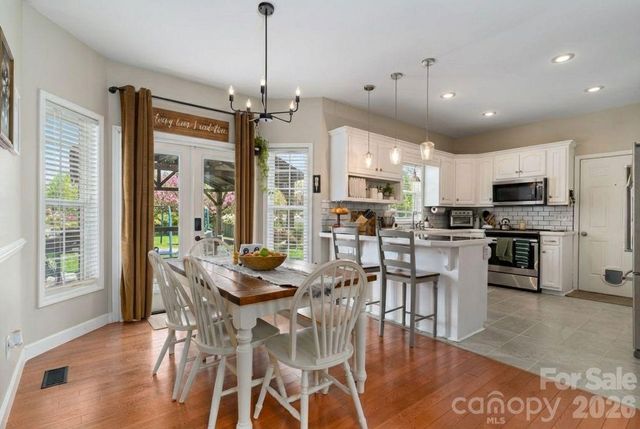 2877 Cabin Creek Drive, Catawba, NC 28609