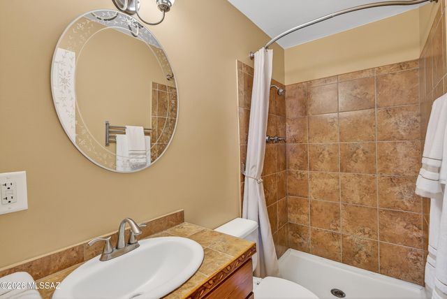 502 W Hardy Road, Oro Valley, AZ 85704