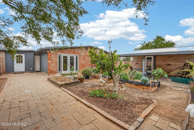 502 W Hardy Road, Oro Valley, AZ 85704