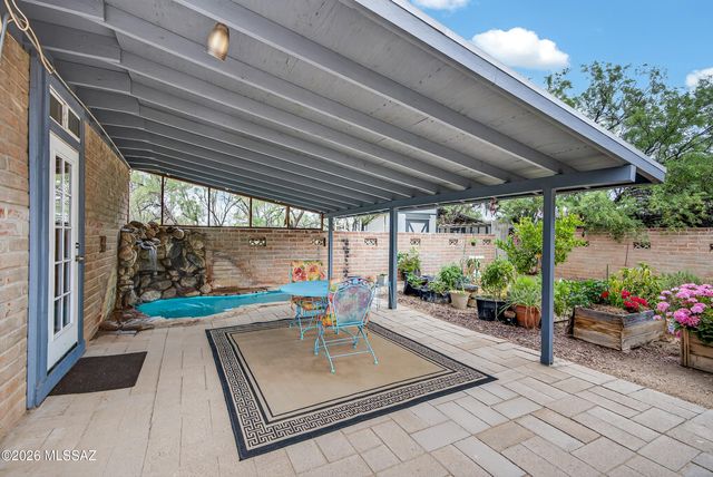 502 W Hardy Road, Oro Valley, AZ 85704