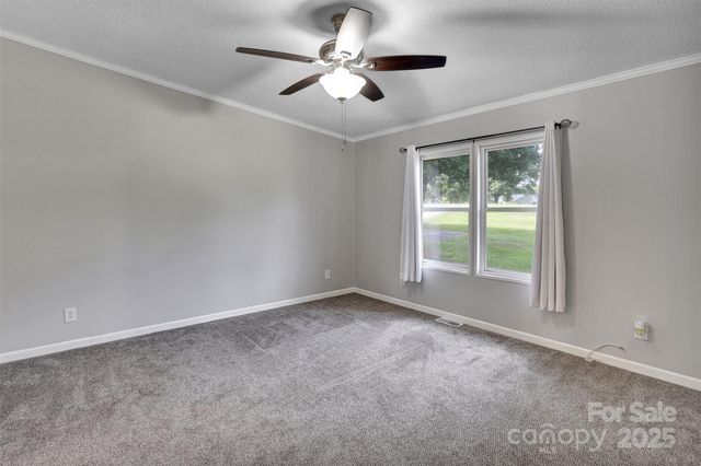 329 W Red Cross Road, Oakboro, NC 28129