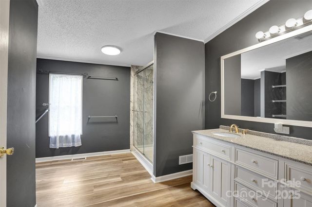 329 W Red Cross Road, Oakboro, NC 28129