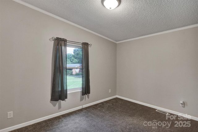 329 W Red Cross Road, Oakboro, NC 28129