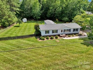 329 W Red Cross Road, Oakboro, NC 28129