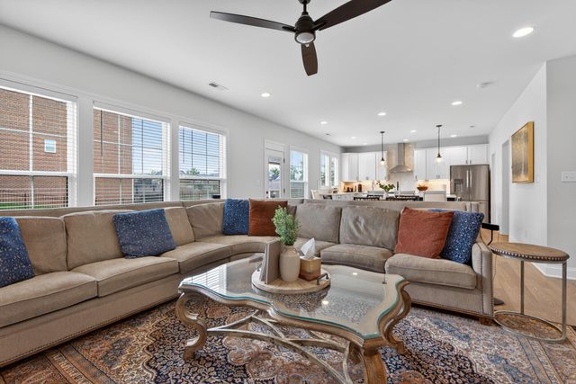 201 Little Leaf Drive, Nicholasville, KY 40356