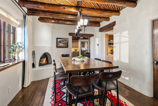 196 Circle Drive, Santa Fe, NM 87501