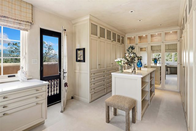 196 Circle Drive, Santa Fe, NM 87501