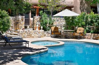 196 Circle Drive, Santa Fe, NM 87501