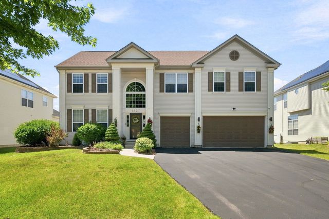 1327 Palisades Drive, Bolingbrook, IL 60490