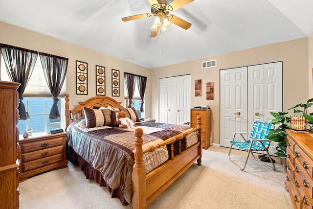 1327 Palisades Drive, Bolingbrook, IL 60490