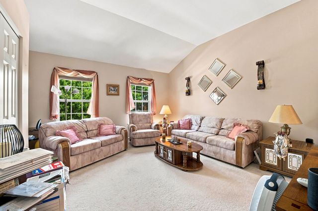 1327 Palisades Drive, Bolingbrook, IL 60490