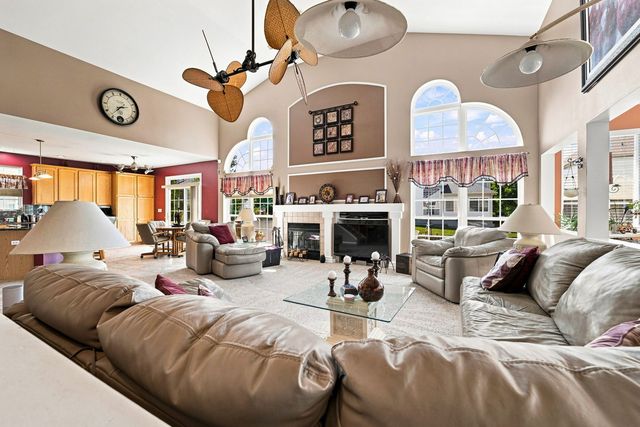 1327 Palisades Drive, Bolingbrook, IL 60490