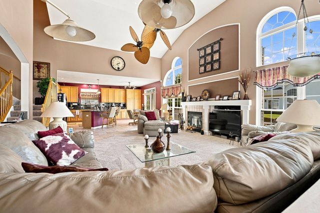 1327 Palisades Drive, Bolingbrook, IL 60490