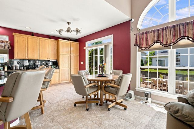 1327 Palisades Drive, Bolingbrook, IL 60490