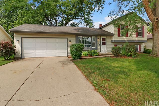 5014 W Greenbrier Drive, Mchenry, IL 60050