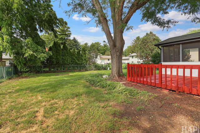 5014 W Greenbrier Drive, Mchenry, IL 60050