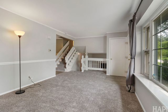 5014 W Greenbrier Drive, Mchenry, IL 60050