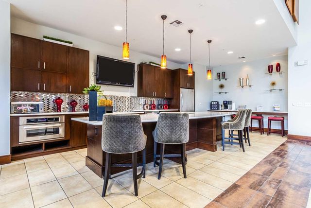 2525 S Voss Road 308, Houston, TX 77057