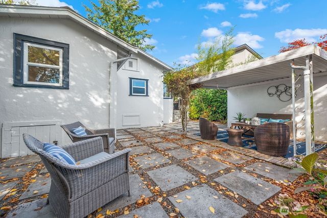 4107 SW Southern Street, Seattle, WA 98136