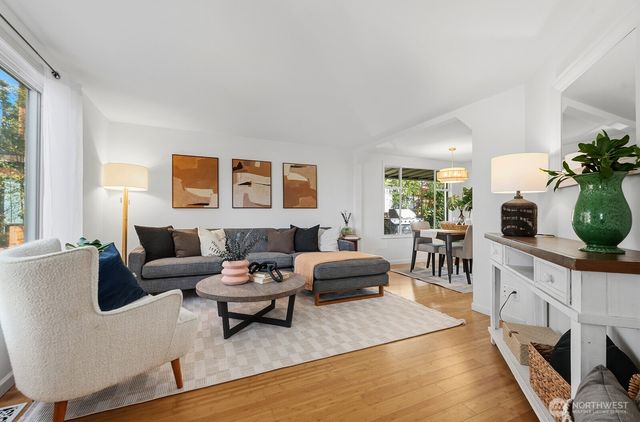 4107 SW Southern Street, Seattle, WA 98136