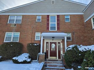 605 F8 Grove Street F8, Clifton, NJ 07013
