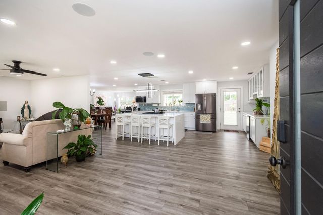 5641 Primrose Dr, Citrus Heights, CA 95610