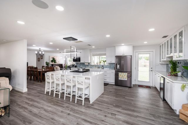 5641 Primrose Dr, Citrus Heights, CA 95610