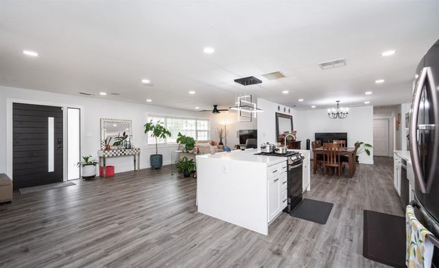 5641 Primrose Dr, Citrus Heights, CA 95610