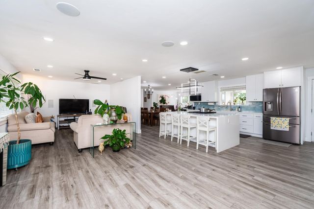 5641 Primrose Dr, Citrus Heights, CA 95610