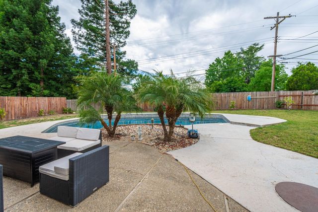 5641 Primrose Dr, Citrus Heights, CA 95610
