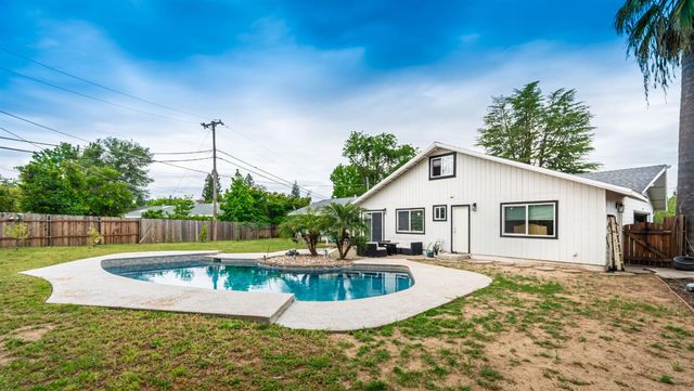 5641 Primrose Dr, Citrus Heights, CA 95610