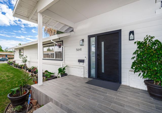 5641 Primrose Dr, Citrus Heights, CA 95610