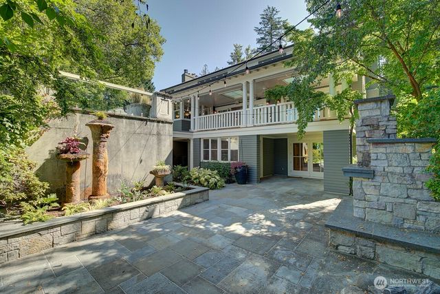 1645 Rambling Lane, Medina, WA 98039