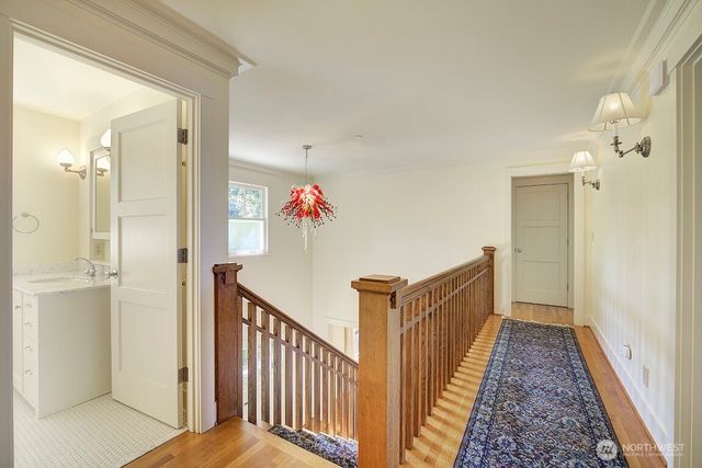 1645 Rambling Lane, Medina, WA 98039