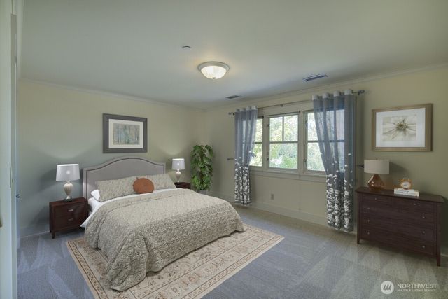 1645 Rambling Lane, Medina, WA 98039