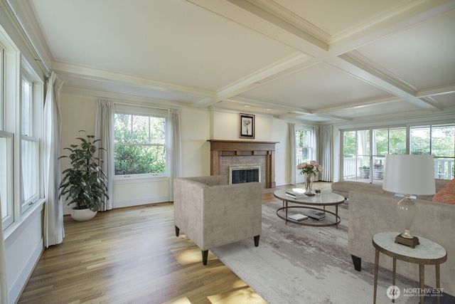 1645 Rambling Lane, Medina, WA 98039