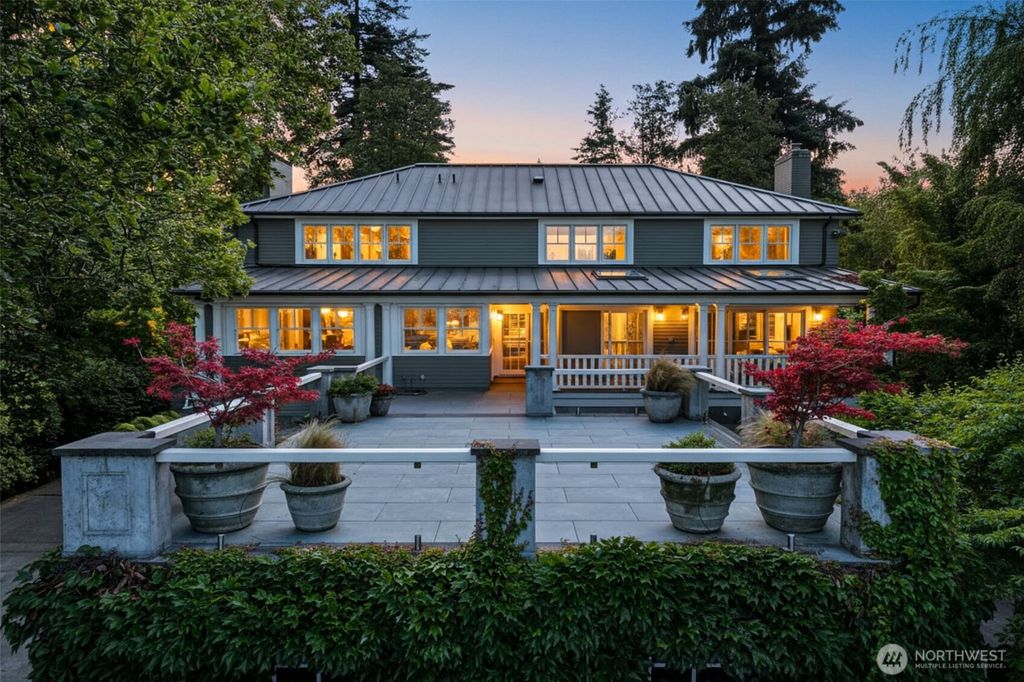 1645 Rambling Lane, Medina, WA 98039