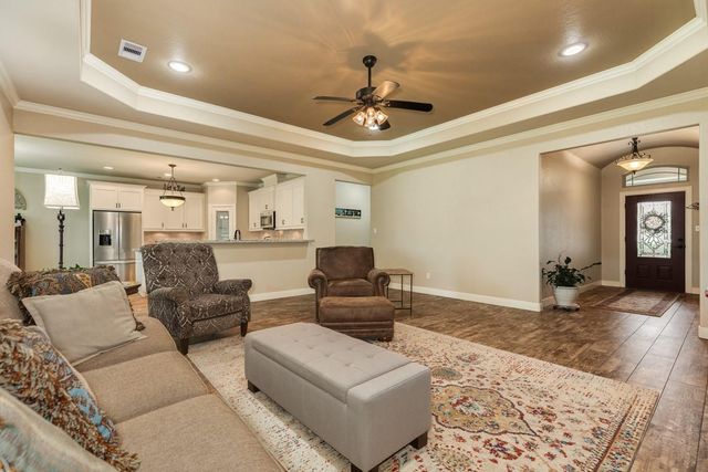 1008 S Belle Drive, Angleton, TX 77515