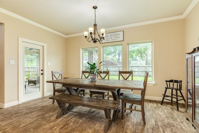 1008 S Belle Drive, Angleton, TX 77515