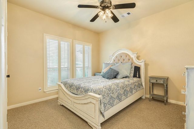 1008 S Belle Drive, Angleton, TX 77515