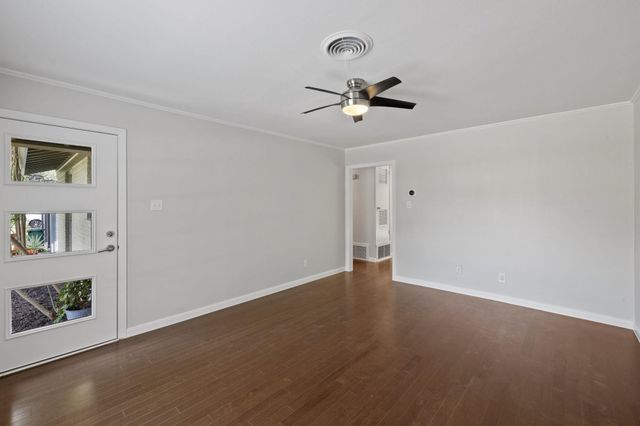 2015 Fair Oaks DR, Austin, TX 78745