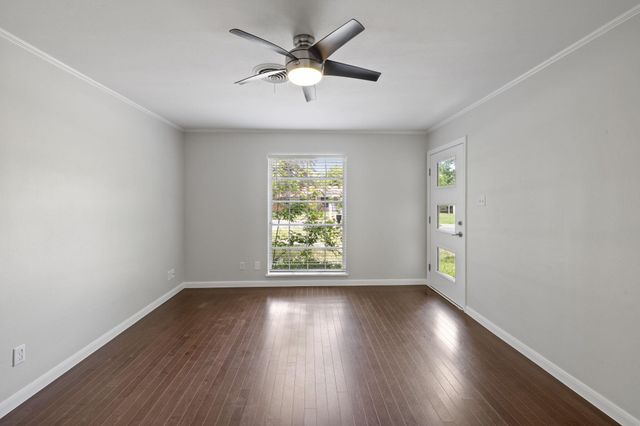 2015 Fair Oaks DR, Austin, TX 78745