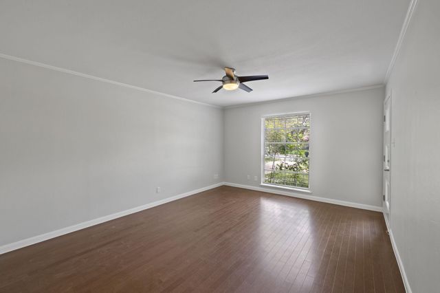 2015 Fair Oaks DR, Austin, TX 78745