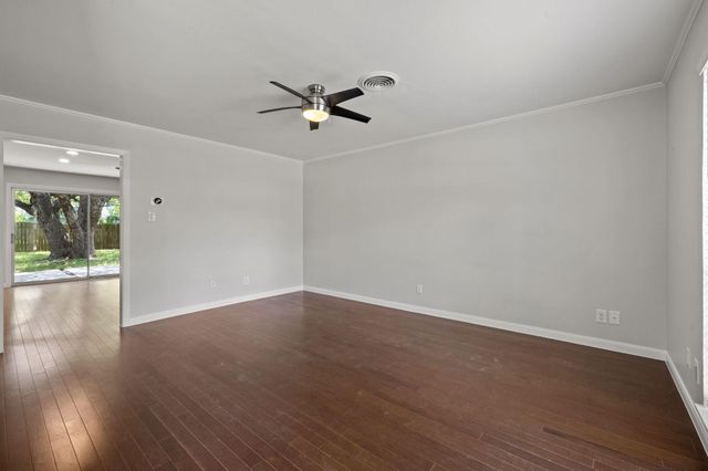 2015 Fair Oaks DR, Austin, TX 78745