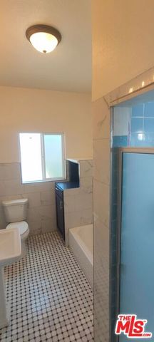 1022 S Cloverdale Avenue, Los Angeles, CA 90019