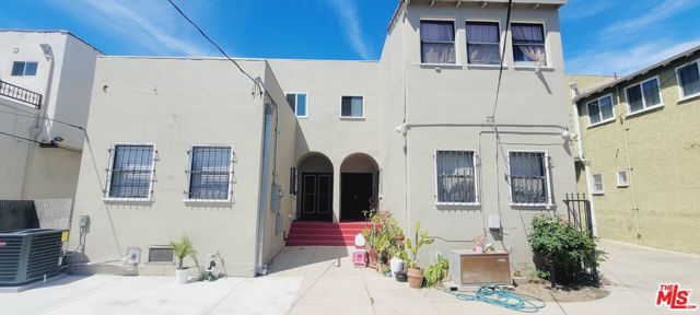 1022 S Cloverdale Avenue, Los Angeles, CA 90019