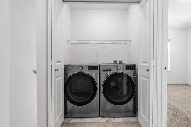 3141 Clover Ridge Drive, Chaska, MN 55318